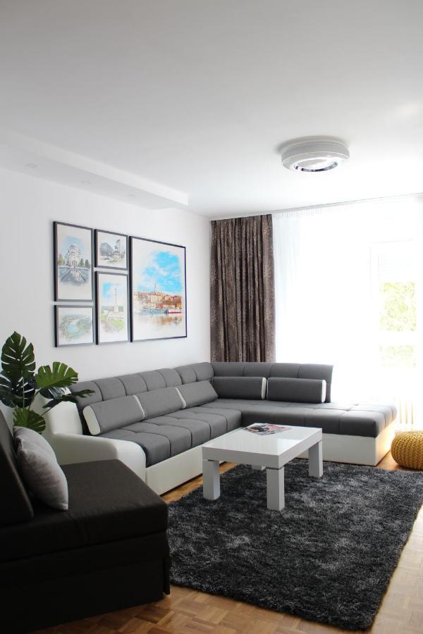 Ramonda - New Belgrade Apartment ภายนอก รูปภาพ