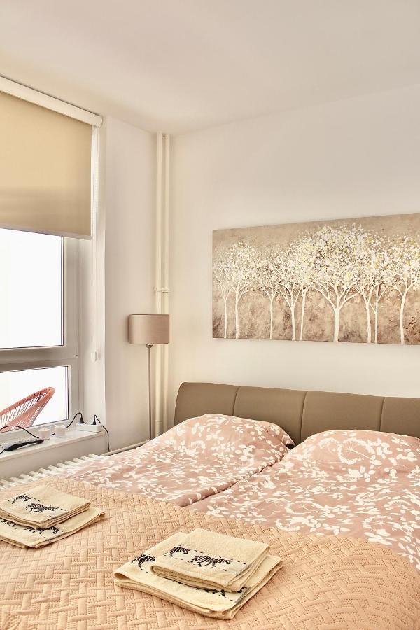 Ramonda - New Belgrade Apartment ภายนอก รูปภาพ