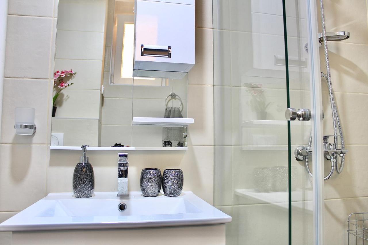 Ramonda - New Belgrade Apartment ภายนอก รูปภาพ