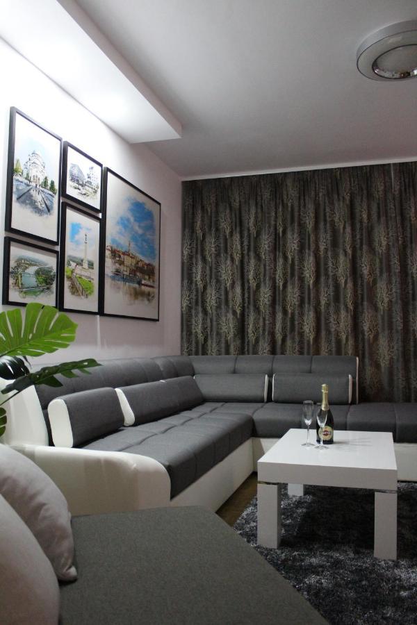 Ramonda - New Belgrade Apartment ภายนอก รูปภาพ